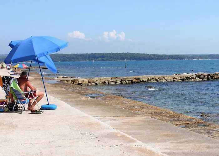With A Parking Space Novigrad - 7020 Lejlighed